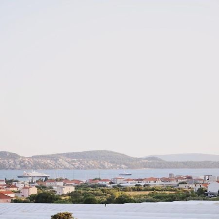 Apartment Blanka With A Beautiful View Of Trogir Exterior photo
