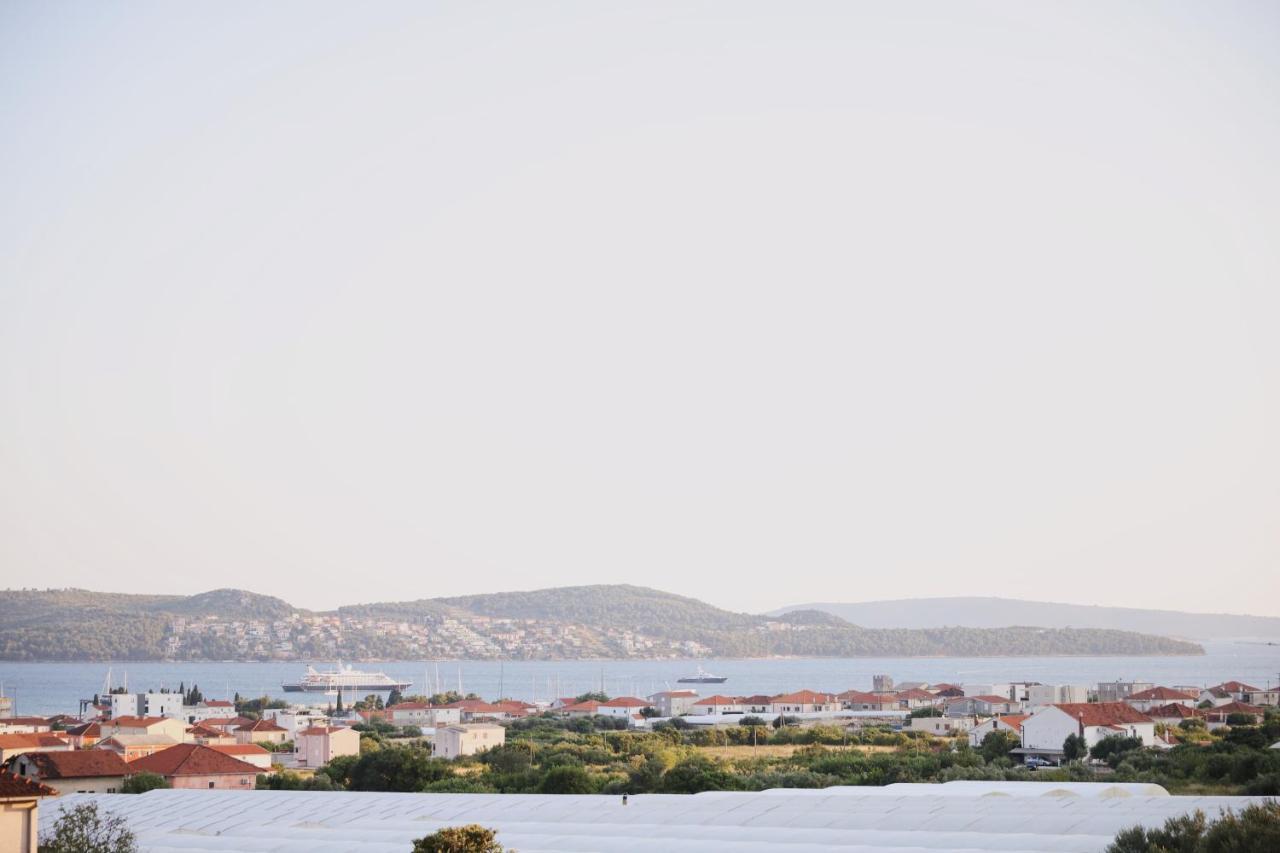 Apartment Blanka With A Beautiful View Of Trogir Exterior photo