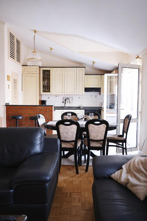 Apartment Blanka With A Beautiful View Of Trogir Exterior photo