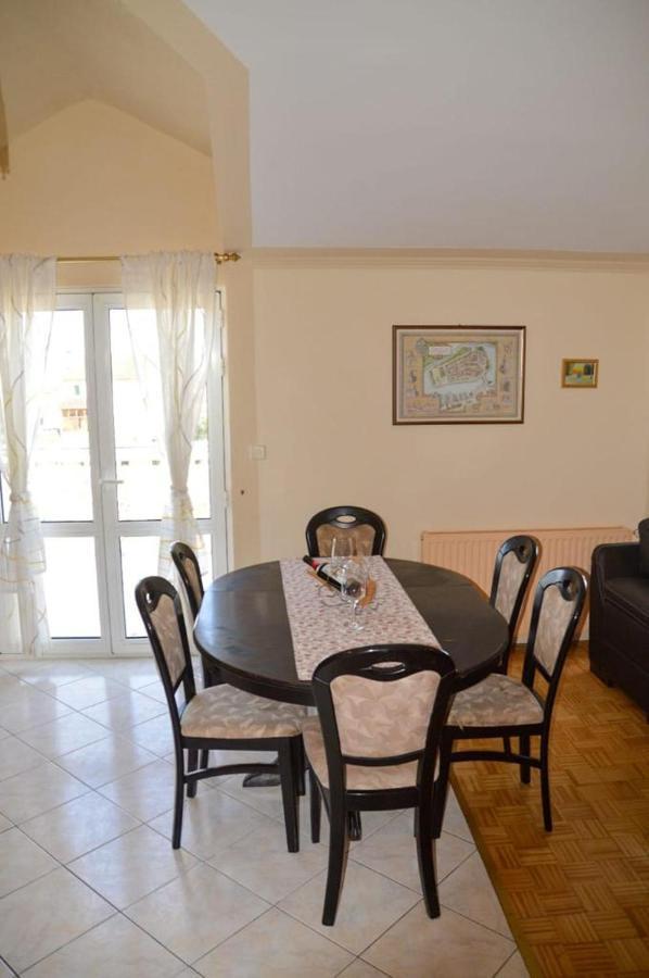 Apartment Blanka With A Beautiful View Of Trogir Exterior photo